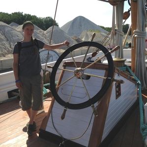 Meet your Posher, Esther